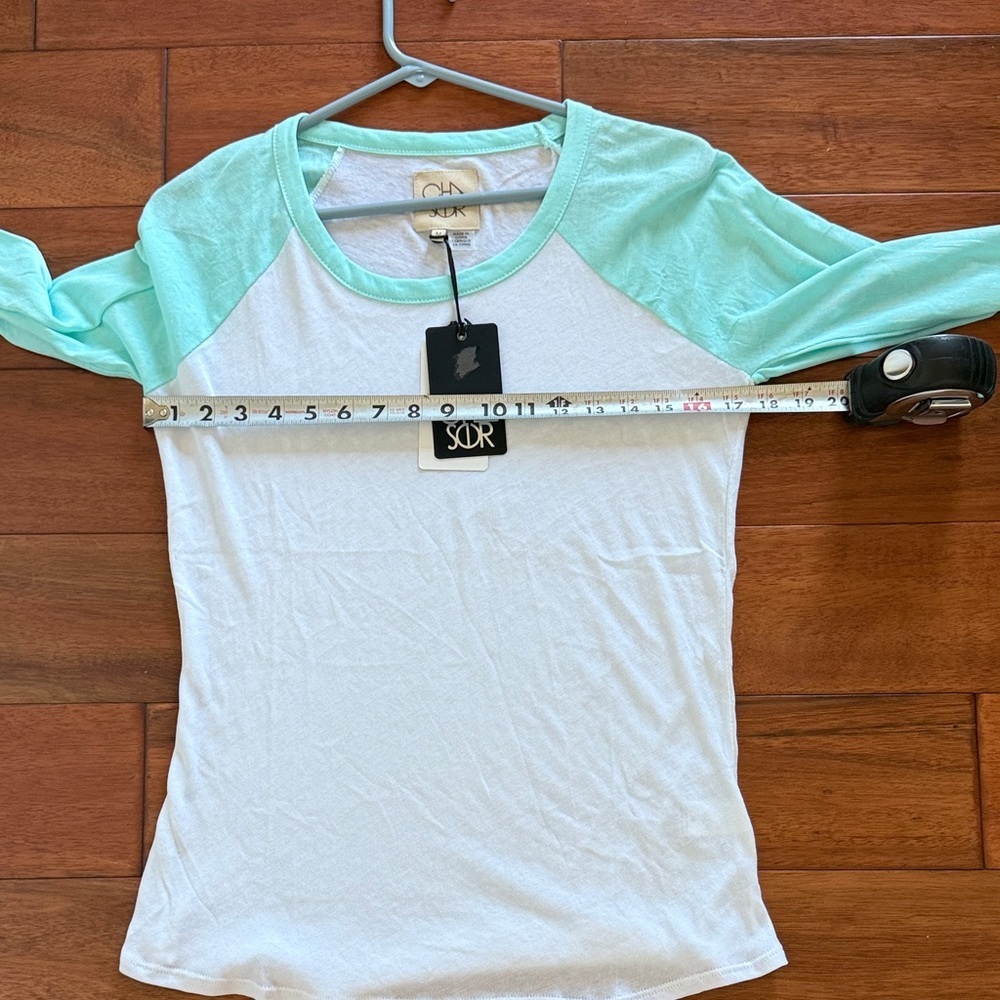 NWT Chaser Mint and White Long Sleeve Top Size Medium - Picture 6 of 7